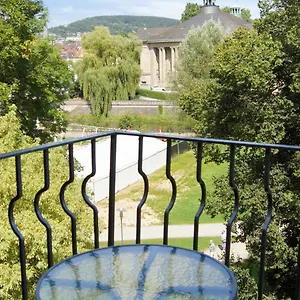 Park Apartment