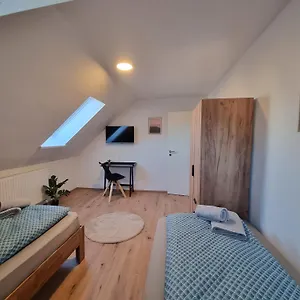 Evelyns Apartment
